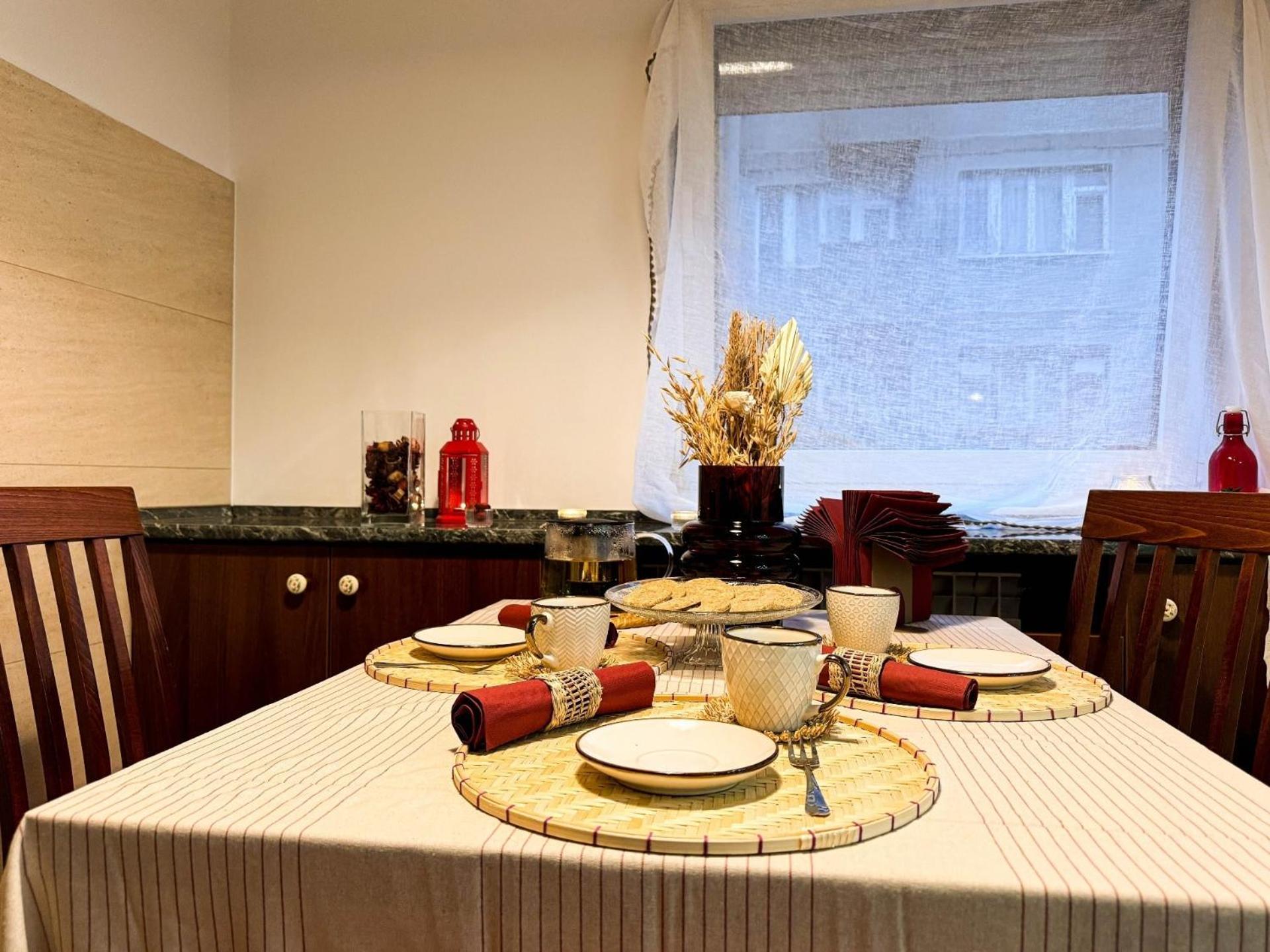 Apartamento Big Company Old Town Treasure Renovated Belgrado Exterior foto