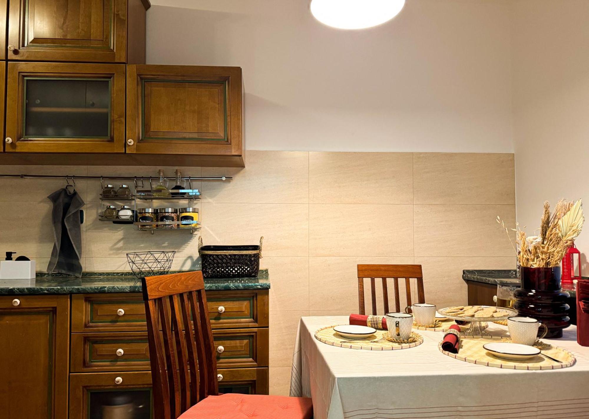Apartamento Big Company Old Town Treasure Renovated Belgrado Exterior foto