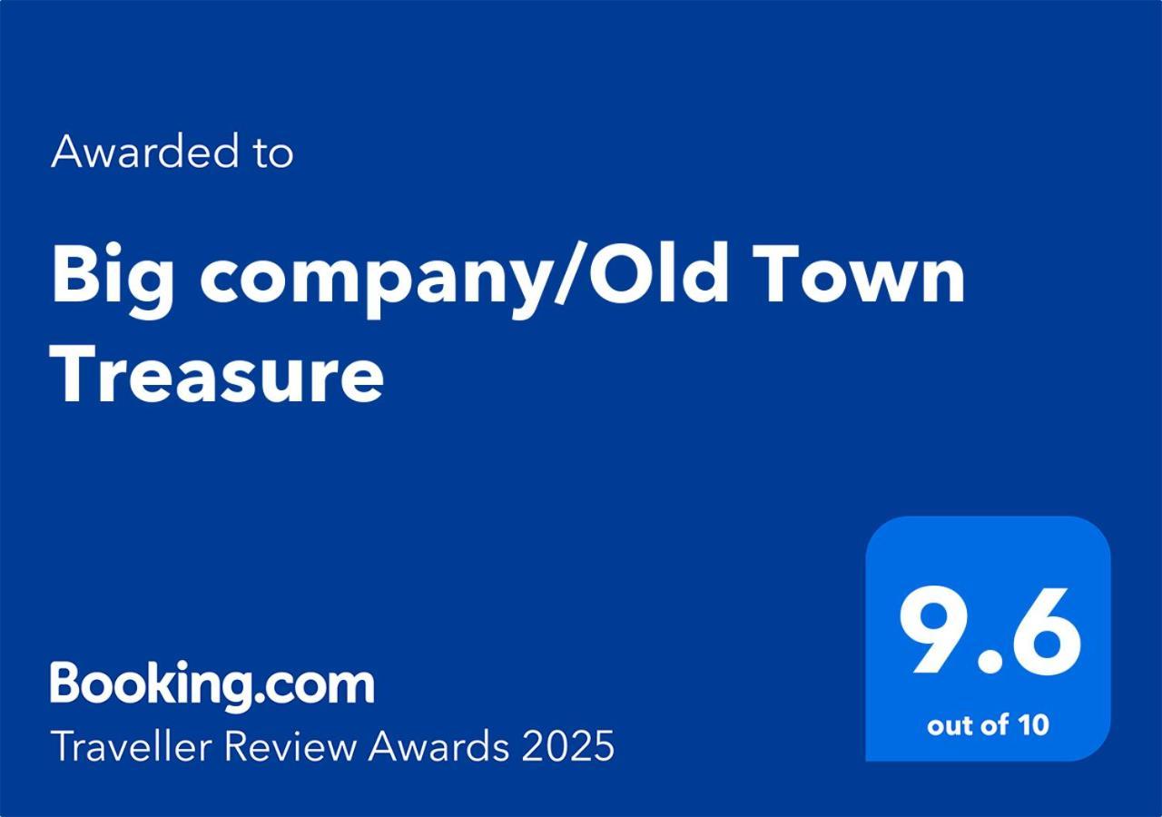 Apartamento Big Company Old Town Treasure Renovated Belgrado Exterior foto
